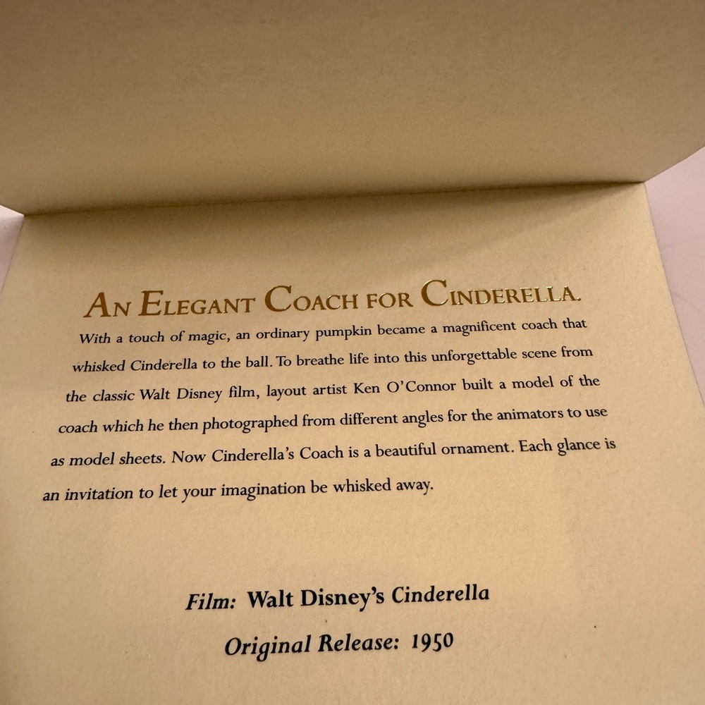 WDCC Enchanted Places “An Elegant Coach for Cinderella” Ornament - Picture 12 of 13